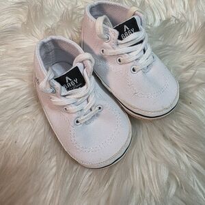 Classic White Baby Pre Walker Soft Sneakers